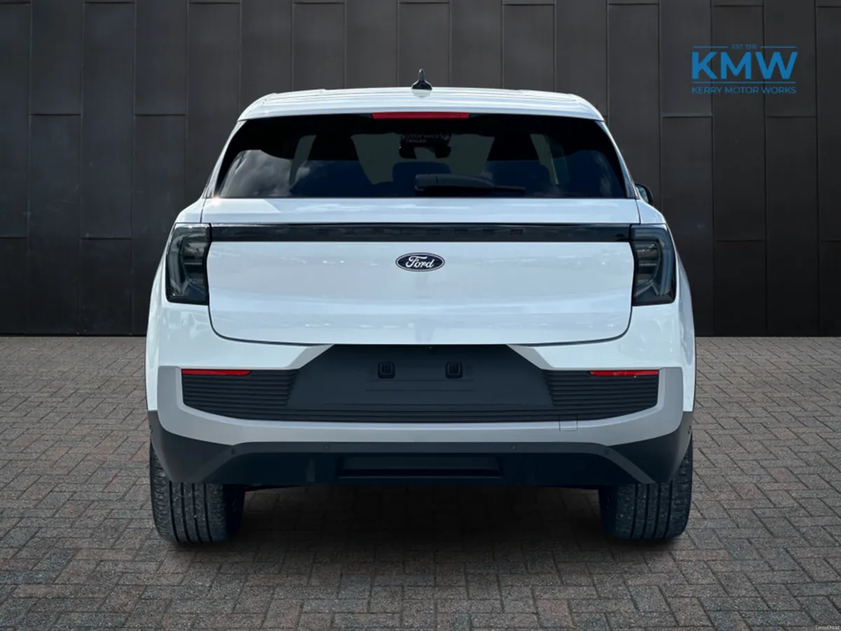 Ford Explorer Select - Image 5
