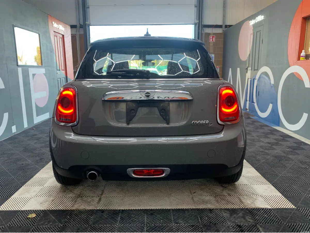 Mini Cooper 2017 MINI COOPER AUTOMATIC 1.5 DIESEL - Image 5