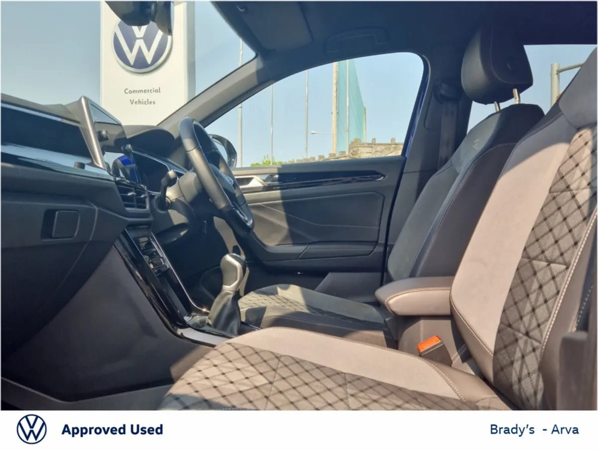 Volkswagen T-Roc R-LINE 2.0 TDI 116BHP M6F 5DR - Image 4