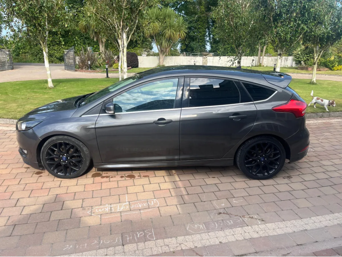 Ford Focus ZETEC S TDCI - Image 4