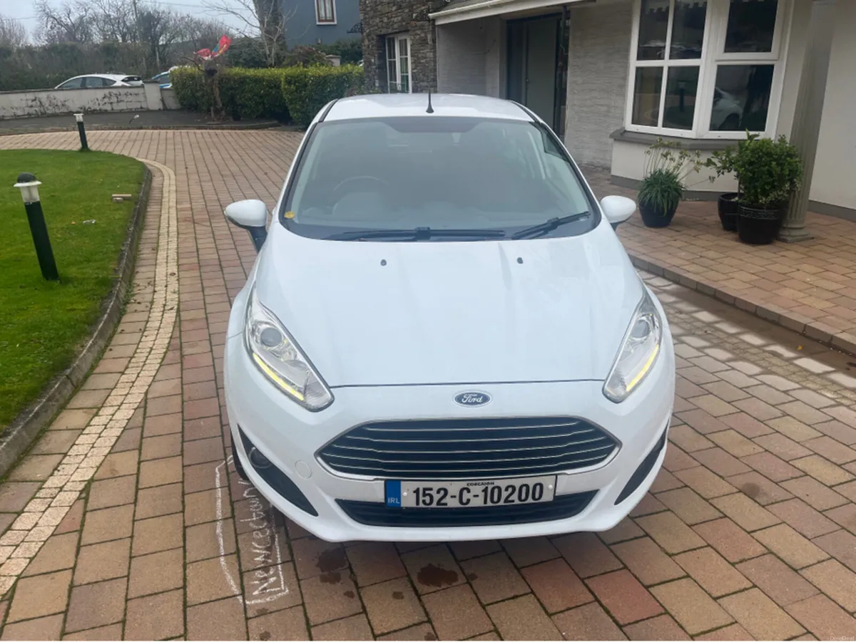 Ford Fiesta 1.25 ZETEC 82PS 5DR ARGENTO - Image 2