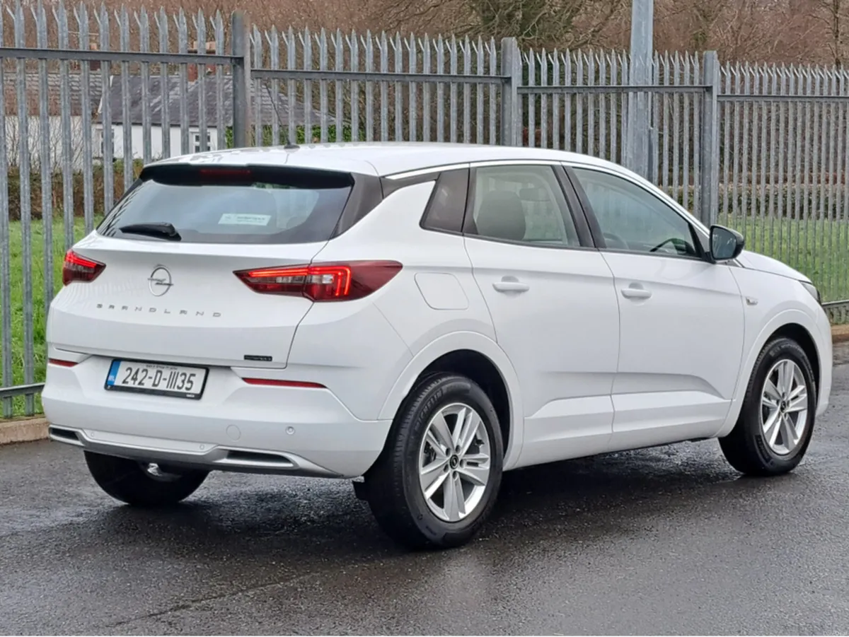 Opel Grandland SC 1.5TD 130BHP 8 SPEED AUTOMATIC - Image 4