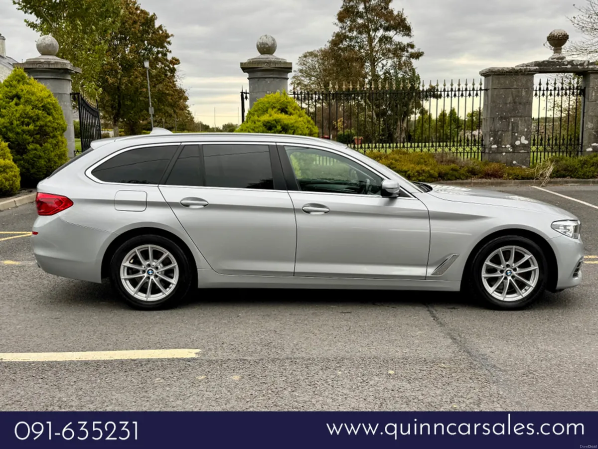 BMW 5-Series 520d SE TOURING AUTO 190 BHP - Image 2