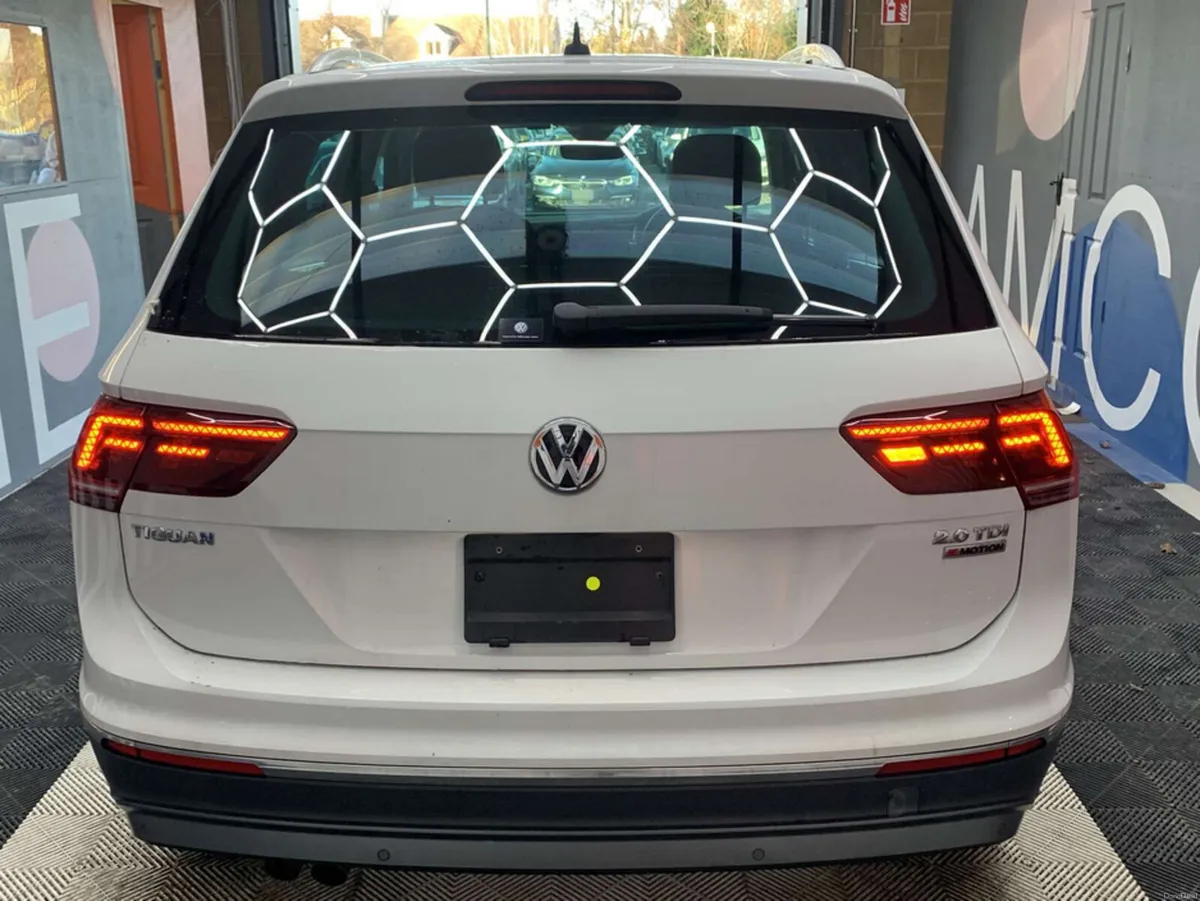 Volkswagen Tiguan €24950! 2018 Tiguan 2.0 TDI 4Mot - Image 4