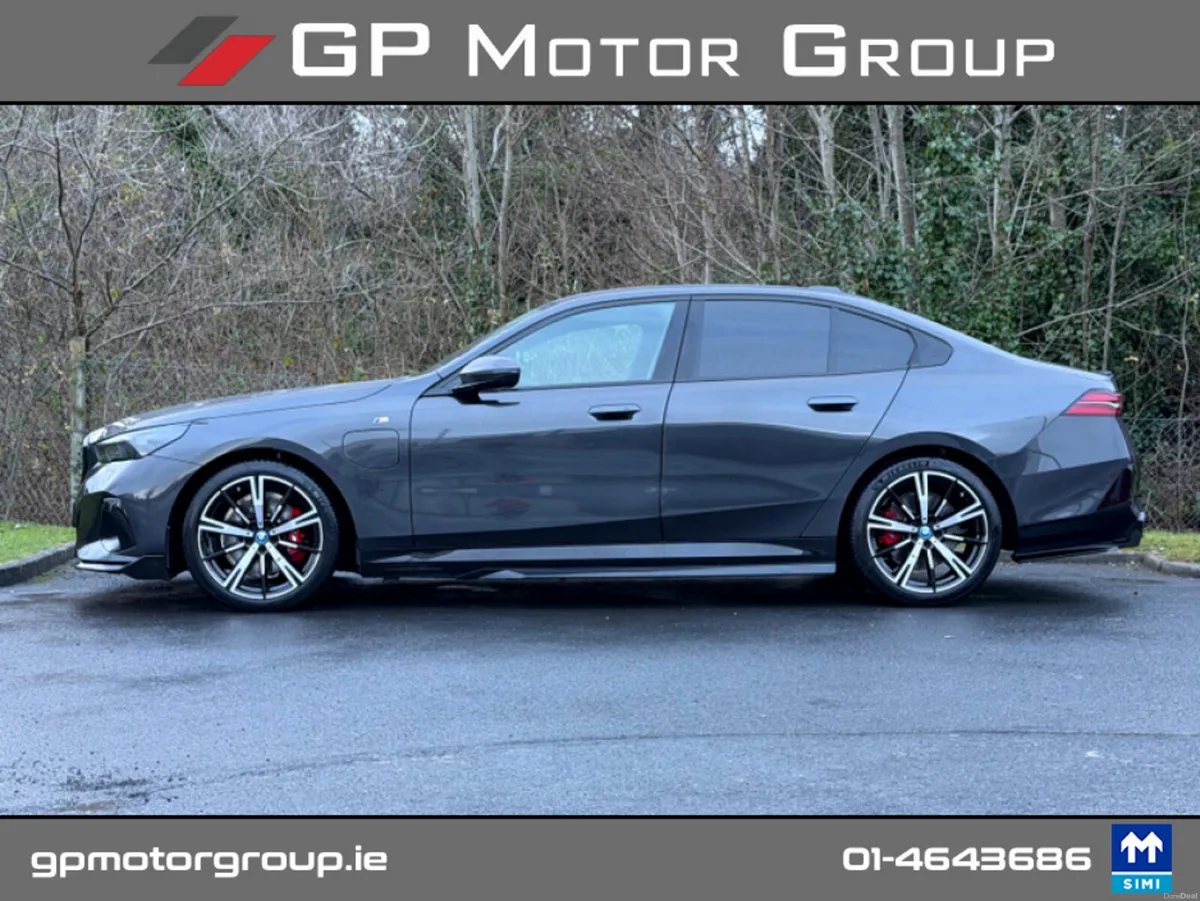 BMW 5-Series 530E 22.1kWh M SPORT PRO NEW MODEL *R - Image 3