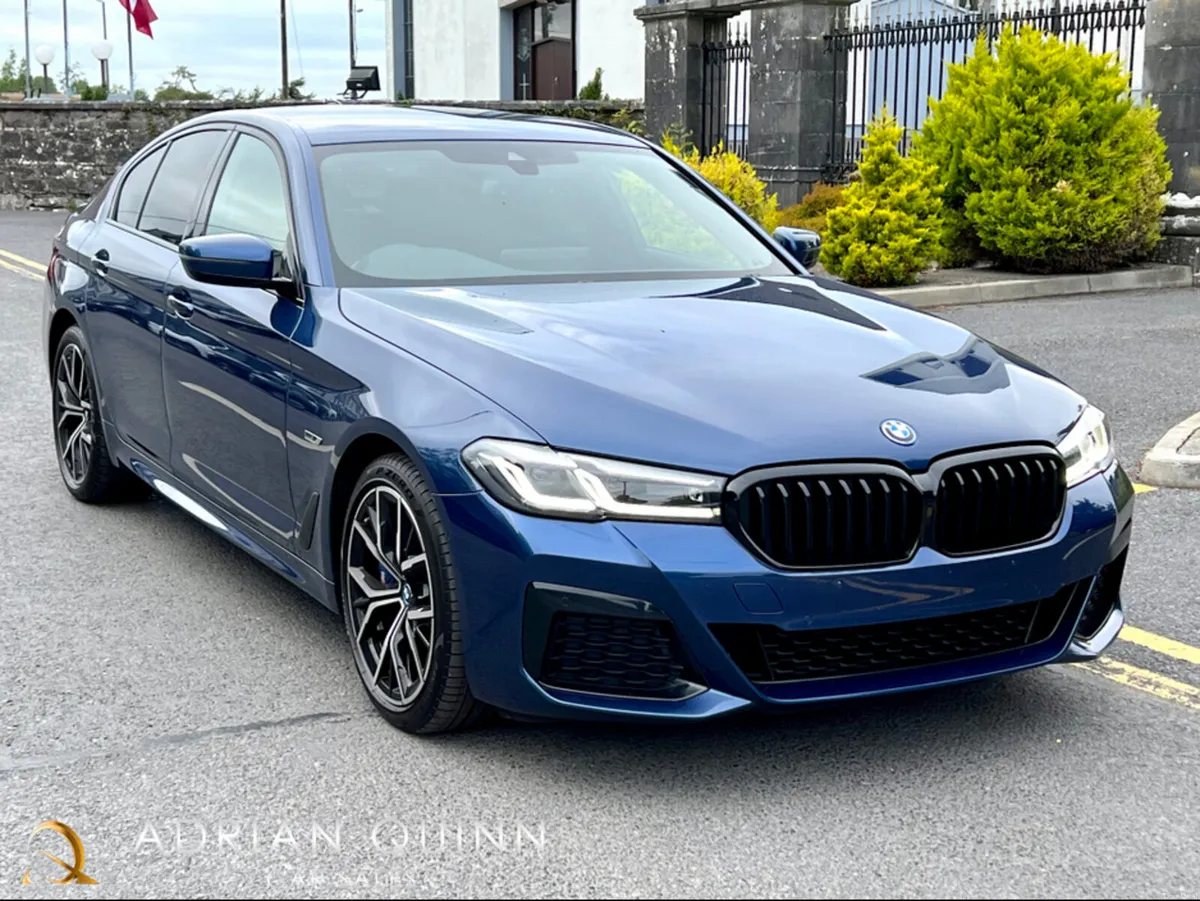 BMW 5-Series 530e M-SPORT AUTO==PRO PACK== - Image 4