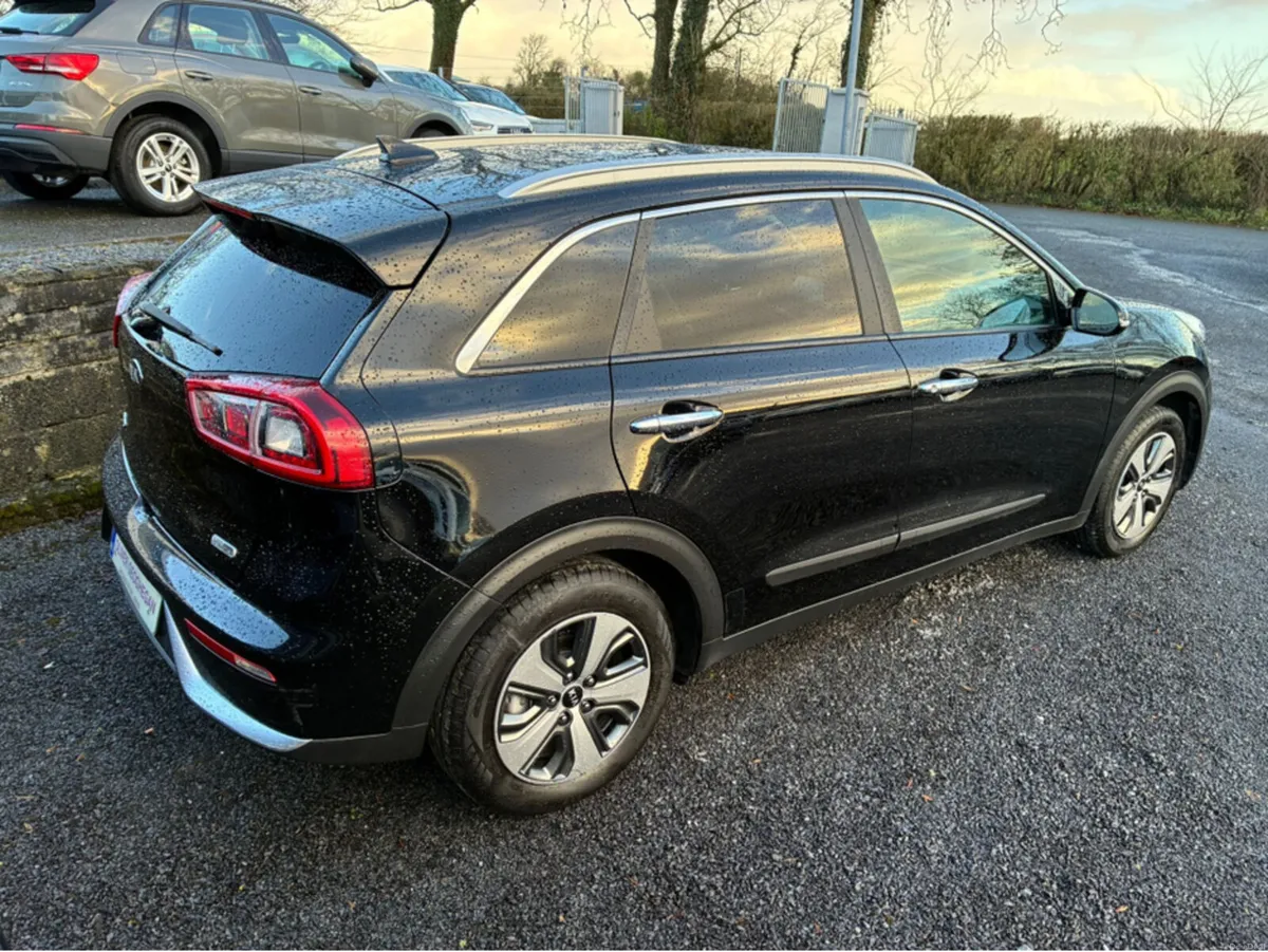 Kia Niro 1.6 GDI 2 S-A AUTO HEV - Image 2