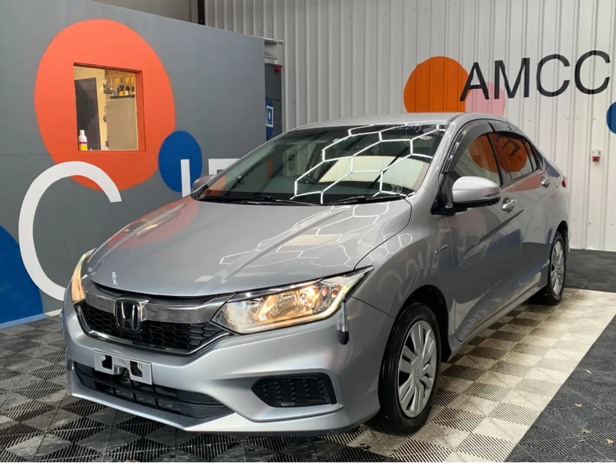 Honda Grace 2019 HONDA GRACE 1.5 HYBRID AUTOMATIC - Image 3