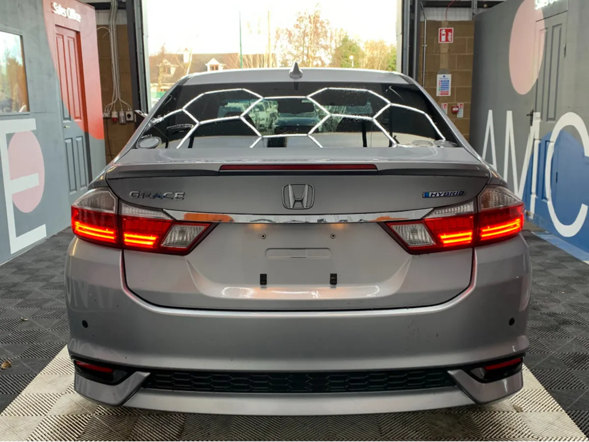 Honda Grace 2019 HONDA GRACE 1.5 HYBRID AUTOMATIC - Image 5