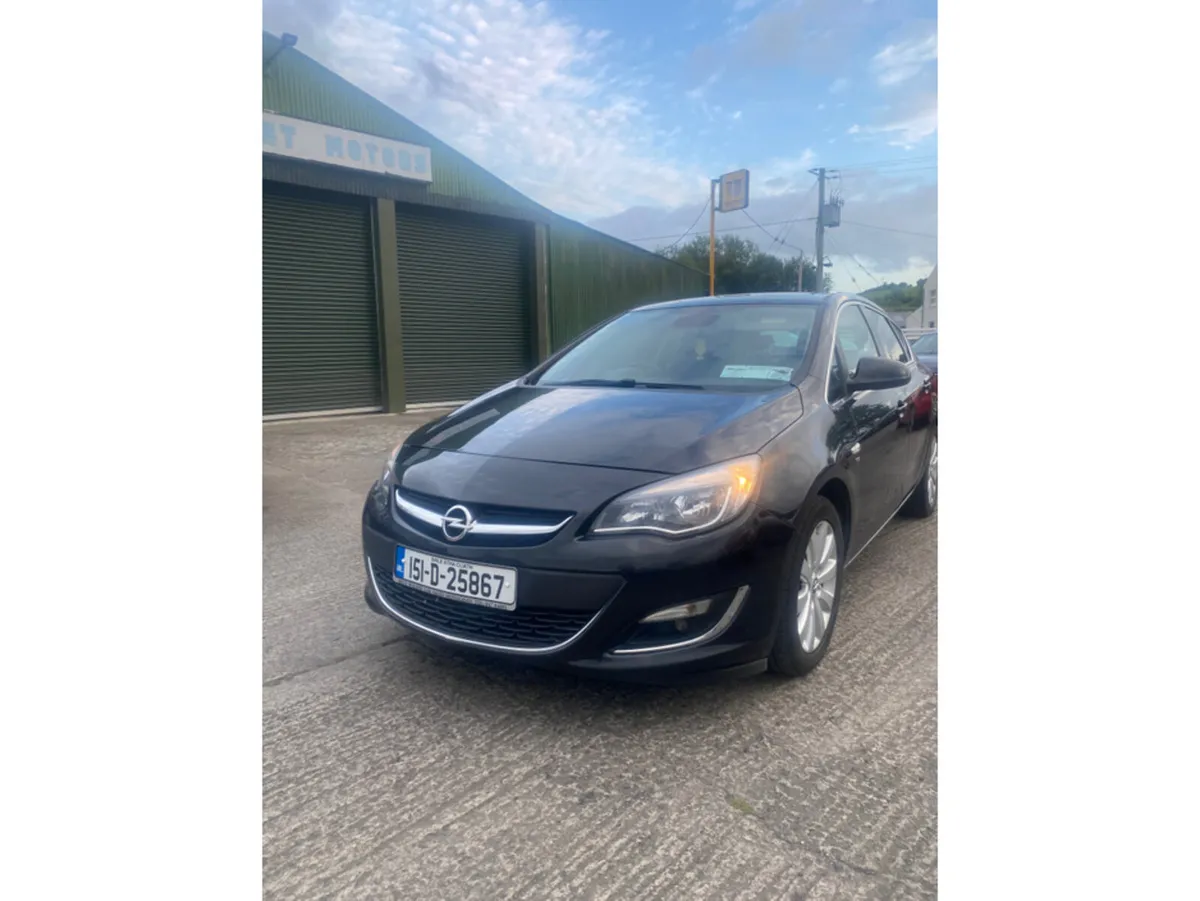 Opel Astra SE 1.6 CDTI 110PS 5DR - Image 1