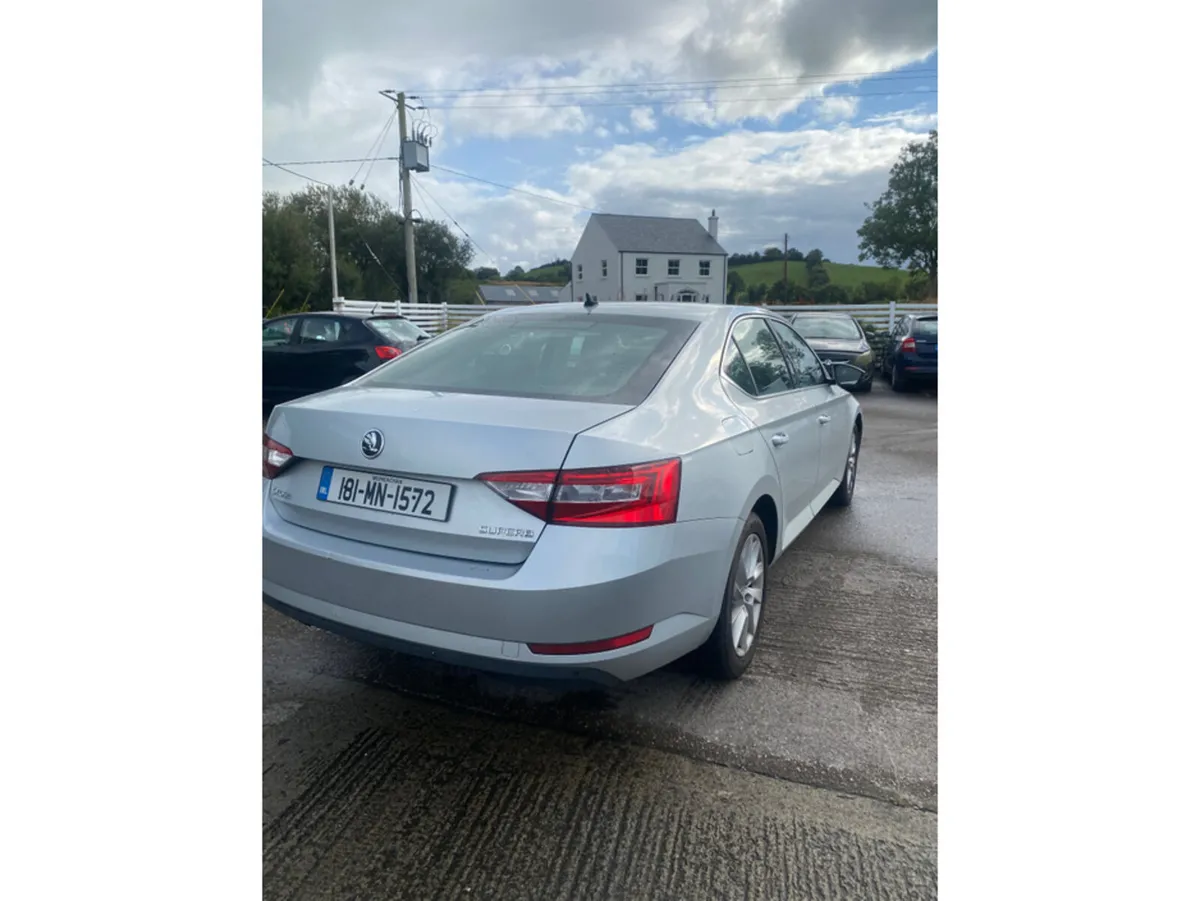Skoda Superb 2.0 TDI SE TECHNOLOGY 15 150PS 5DR AU - Image 3