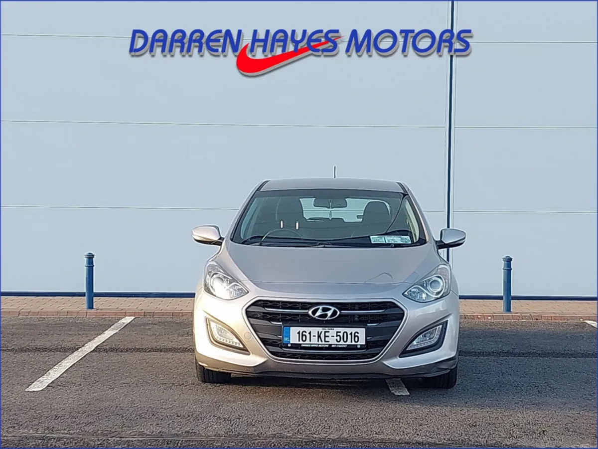 Hyundai i30 1.6 DELUXE 5DR - Image 3
