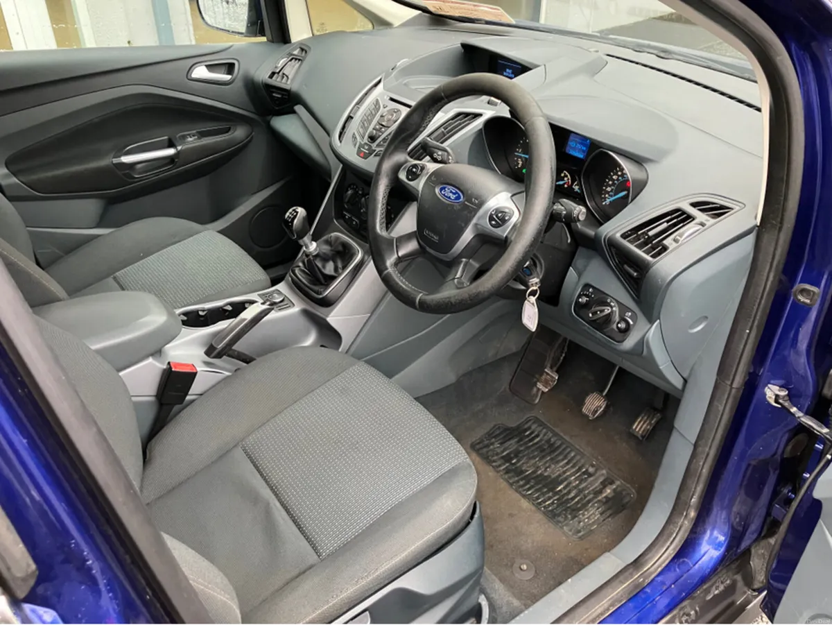 Ford C-Max 7 Seats 1.6 TDCI ZETEC 115 115PS 5DR - Image 6