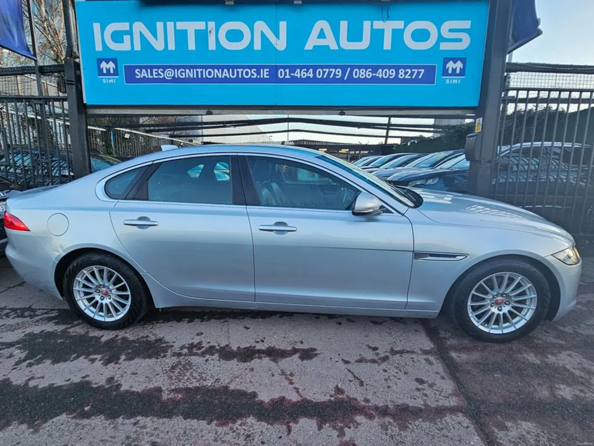Jaguar XF 2.0D Prestige LOW MILEAGE, FULL SERVICE - Image 2