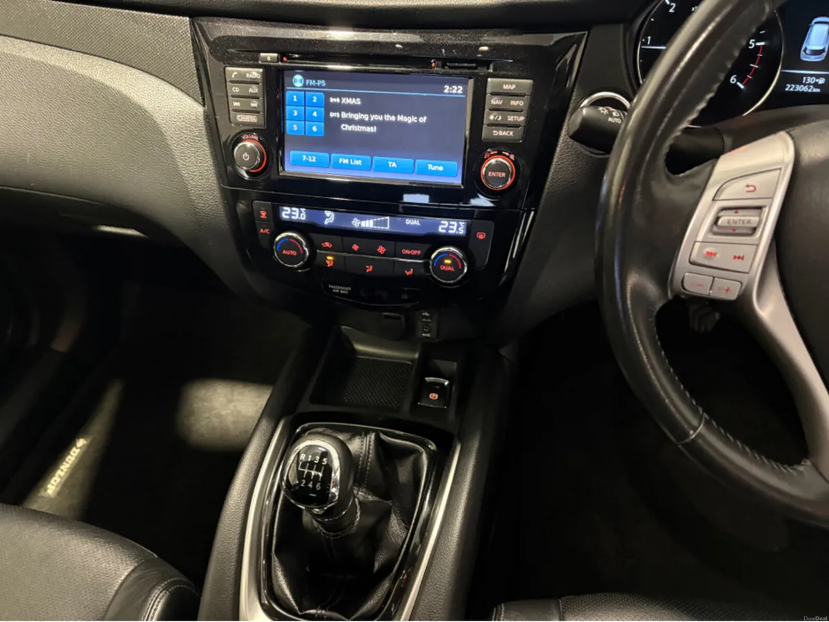 Nissan X-Trail 4x4  TEKNA 4WD - LEATHER 7 SEATER - Image 3