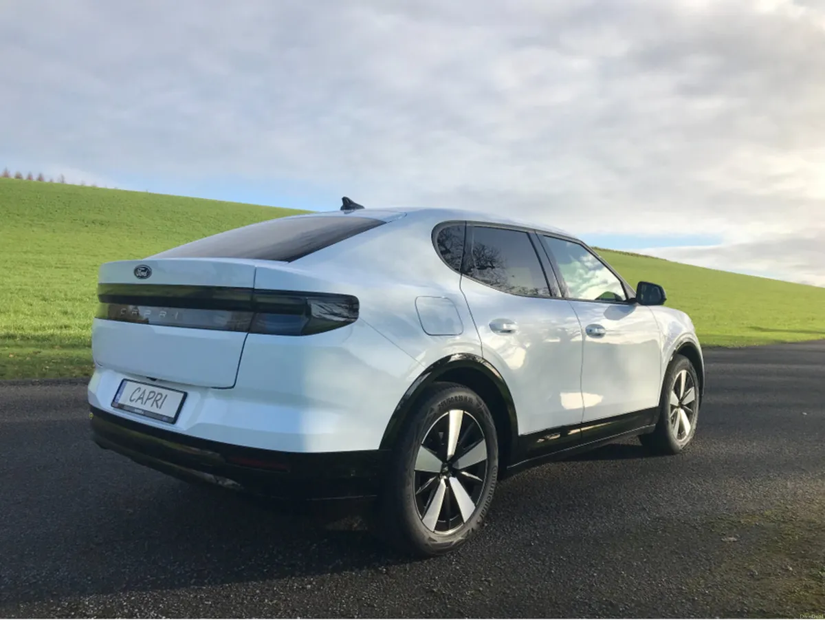 Ford Capri Select 5D 82ER285 ZE2 RWD - Image 3