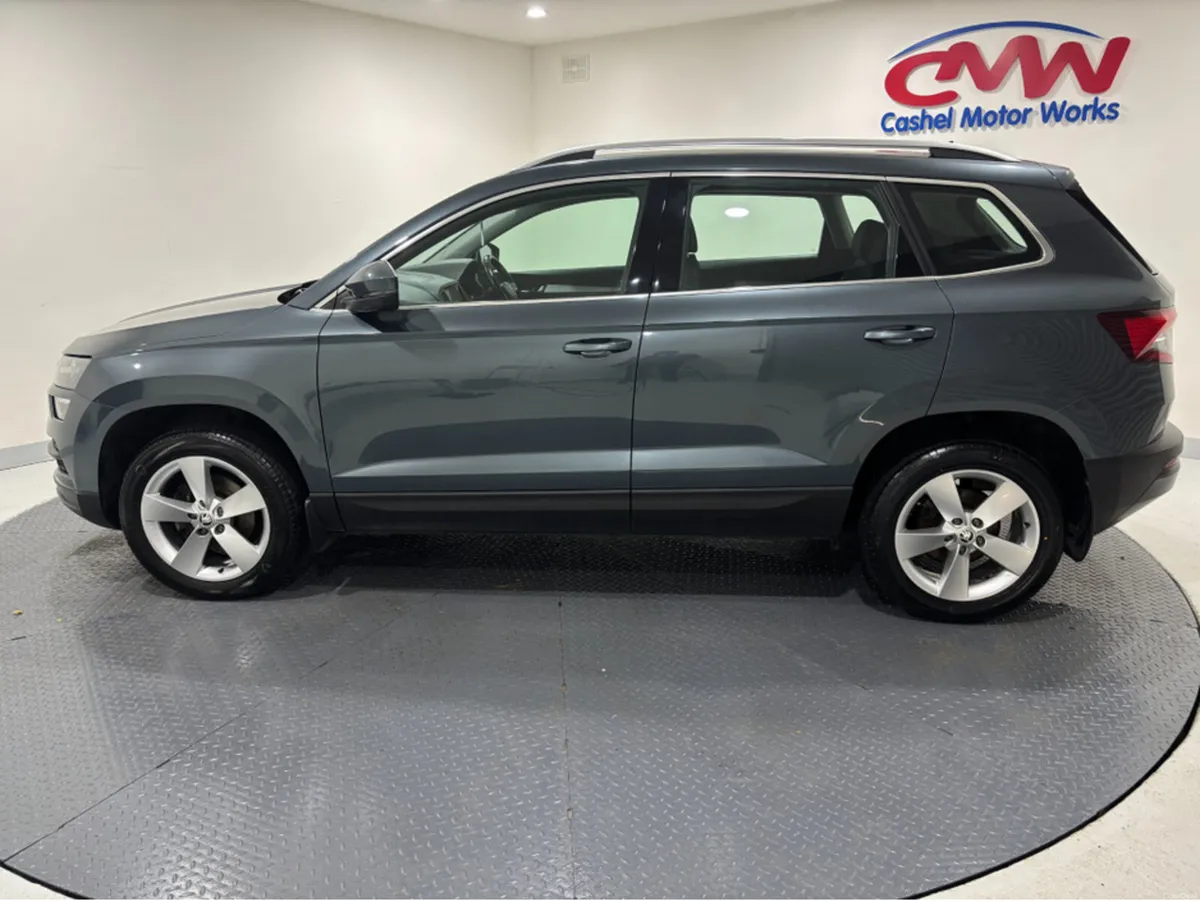 Skoda Karoq AMBITION 1.6 TDI 115BHP**ONE OWNER FRO - Image 4