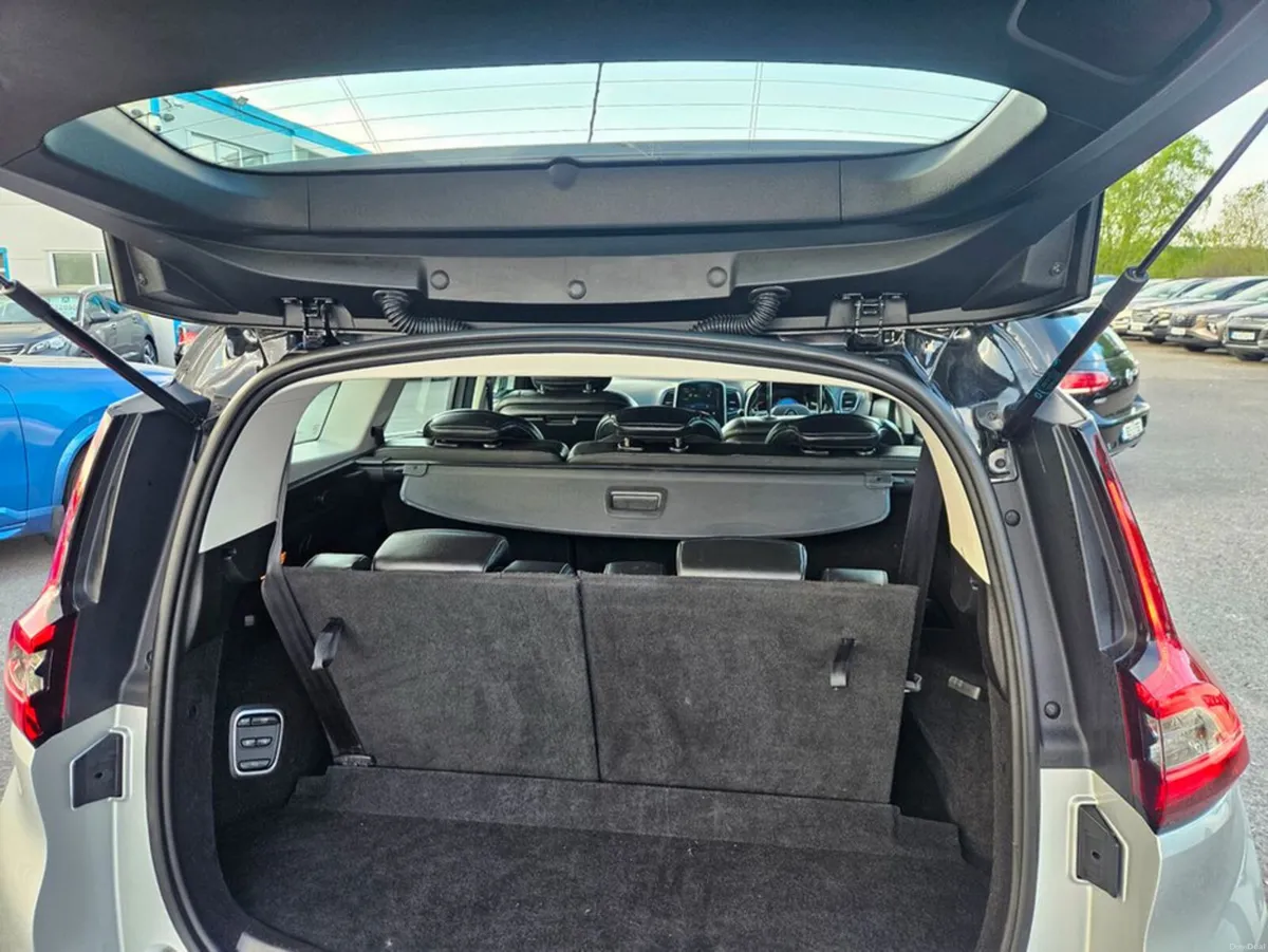 Renault Scenic Dynamique NAV DCI 4DR - Image 4