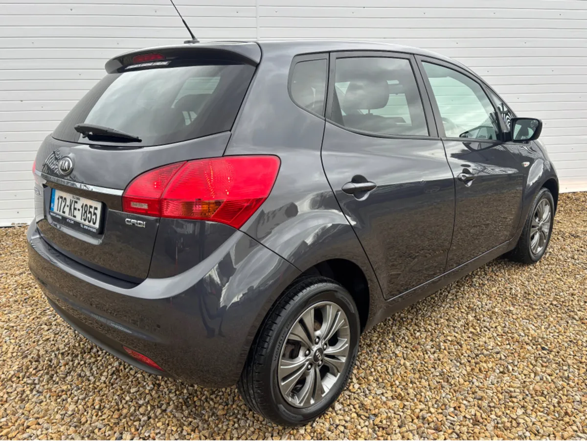 Kia Venga 1.4 ELITE DIESEL 5DR - Image 3