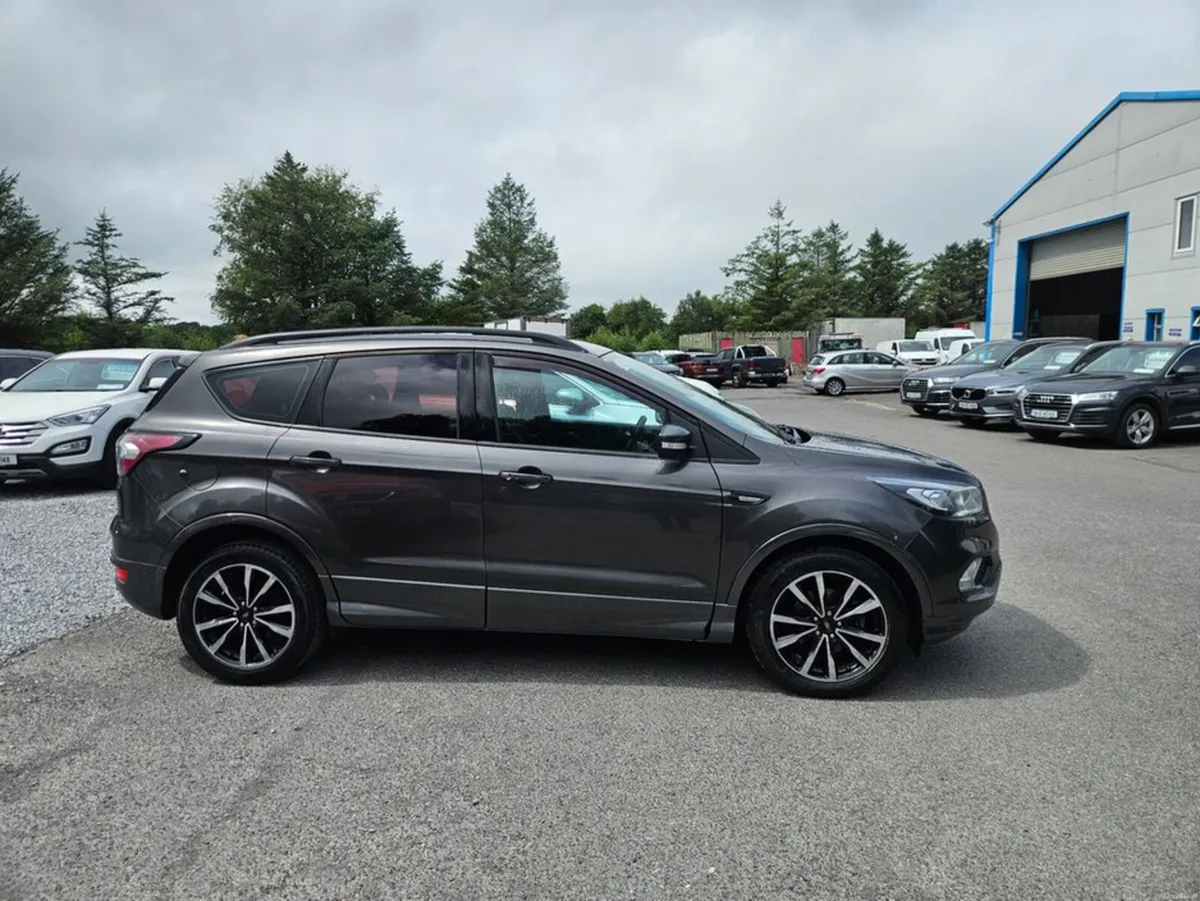 Ford Kuga ST Line 1.5 120PS M6 FWD 4DR - Image 2