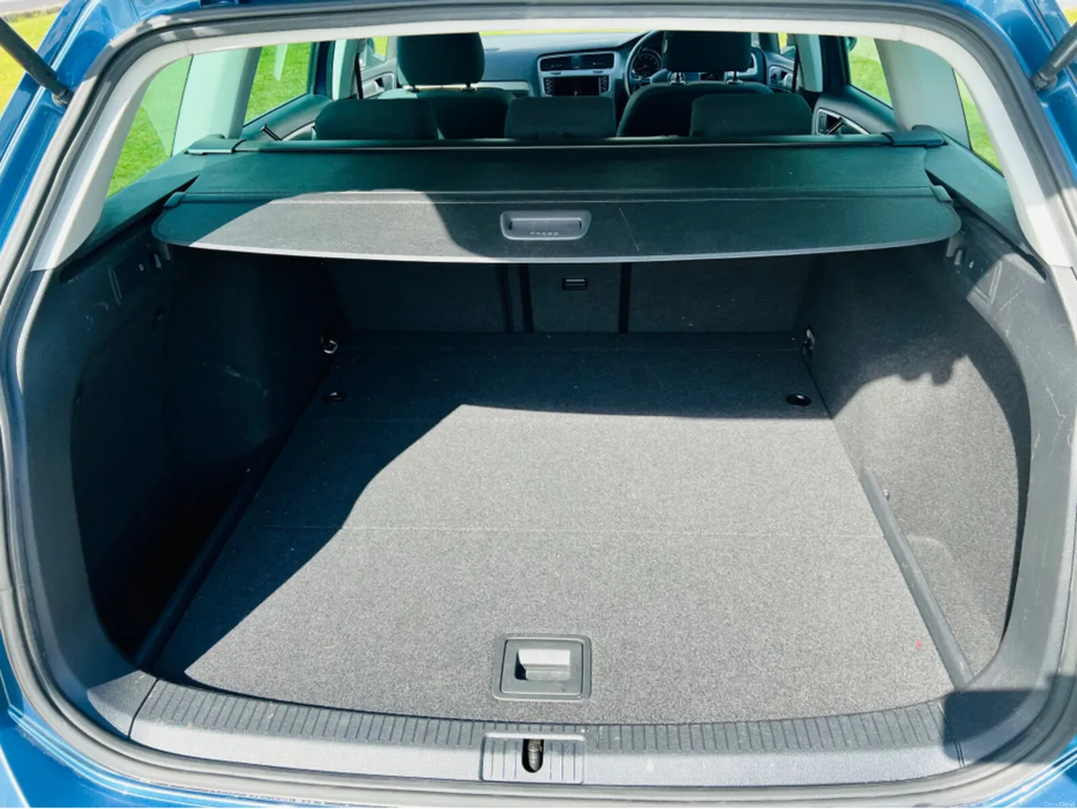 Volkswagen Golf FINANCE  / ESTATE / AUTOMATIC / UP - Image 3