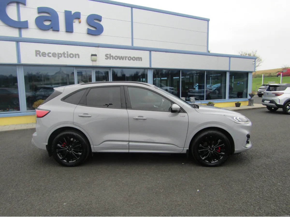 Ford Kuga ST-LINE X TECH SIP 5DR 2.5 HYBIRD - Image 3