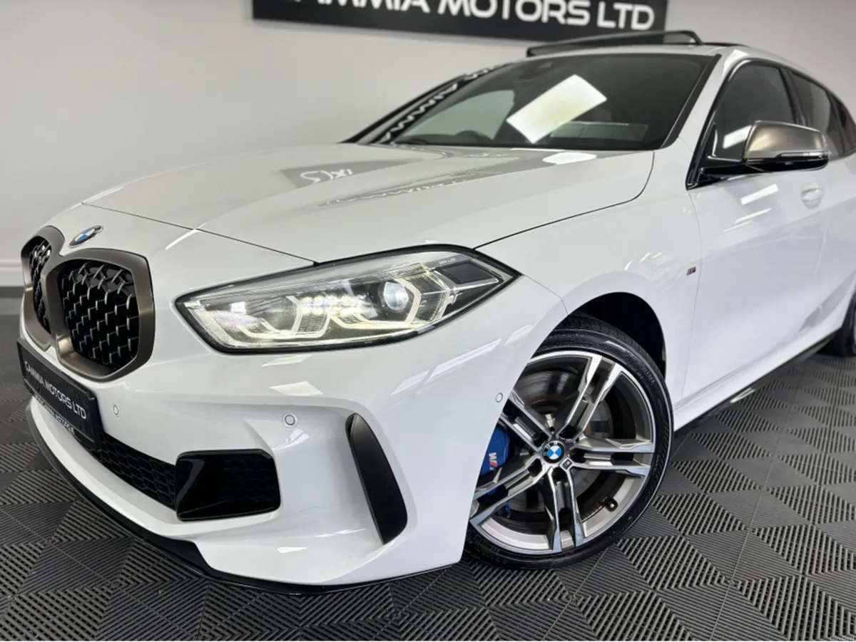 BMW 1-Series BMW M135i X-DRIVE AUTO*PANORAMIC SUNR - Image 4