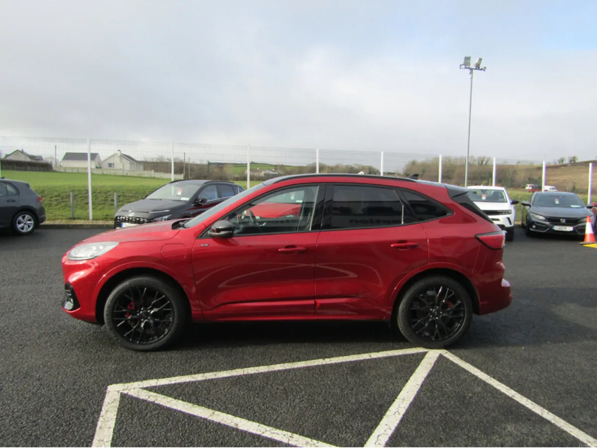 Ford Kuga ST-LINE HYBIRD - Image 5