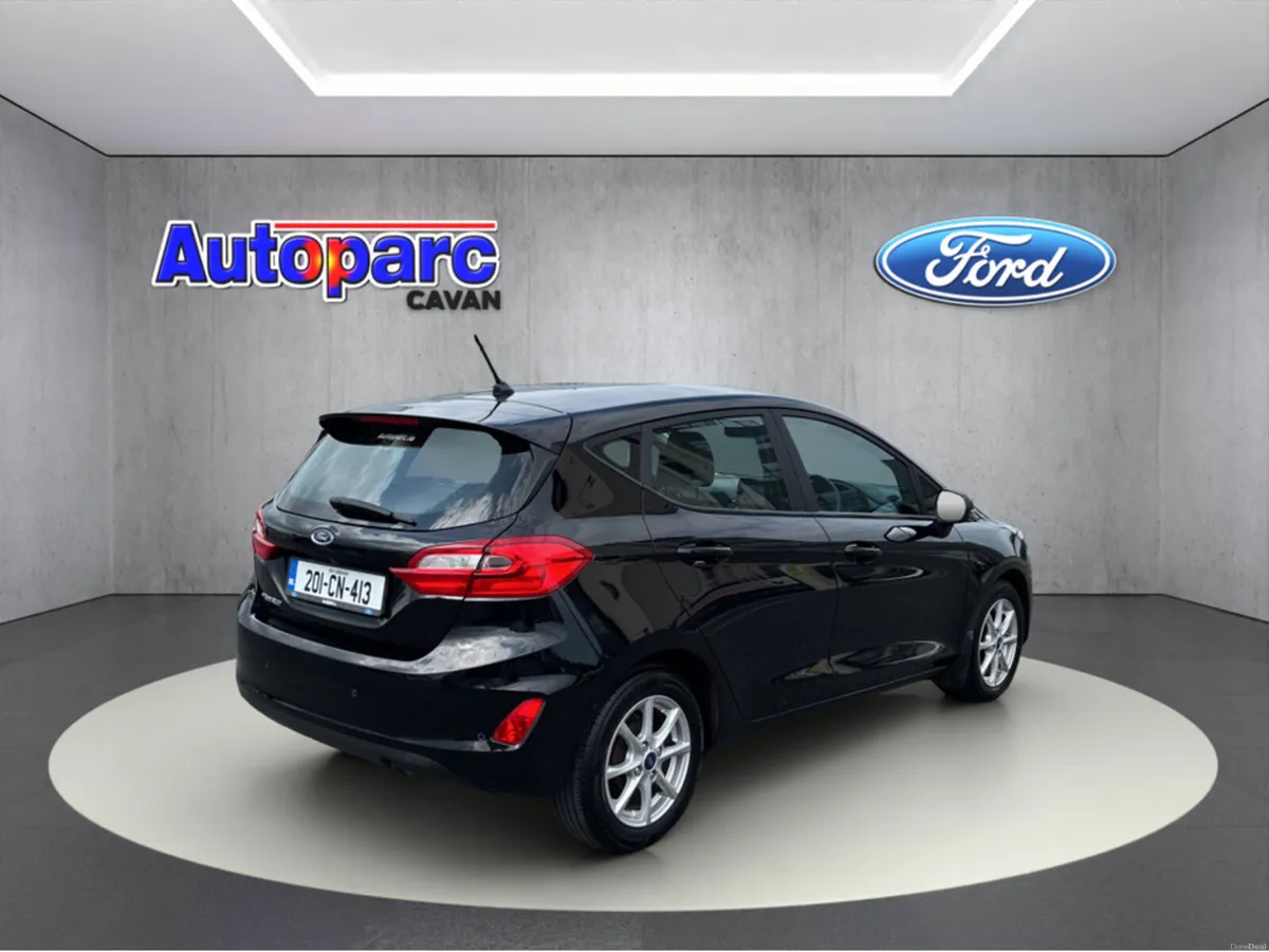 Ford Fiesta TITANIUM 5 DR 1.0 100PS M6 4DR - Image 3
