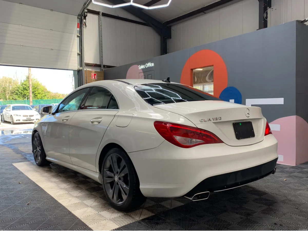 Mercedes-Benz CLA AUTOMATIC CLA180 / 38k KMs / Rev - Image 4