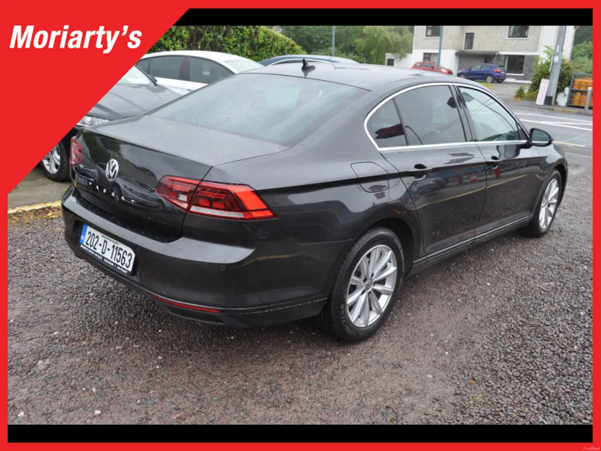 Volkswagen Passat BUSINESS 2.0 TDI MANUAL 6SPEED F - Image 6