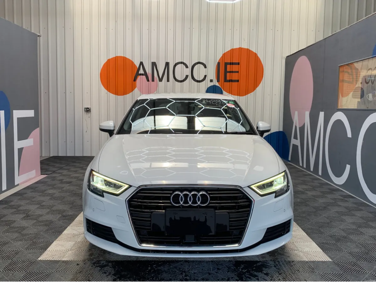 Audi A3 AUDI A3 AUTOMATIC 30 TFSI AUTOMATIC / 24k - Image 2