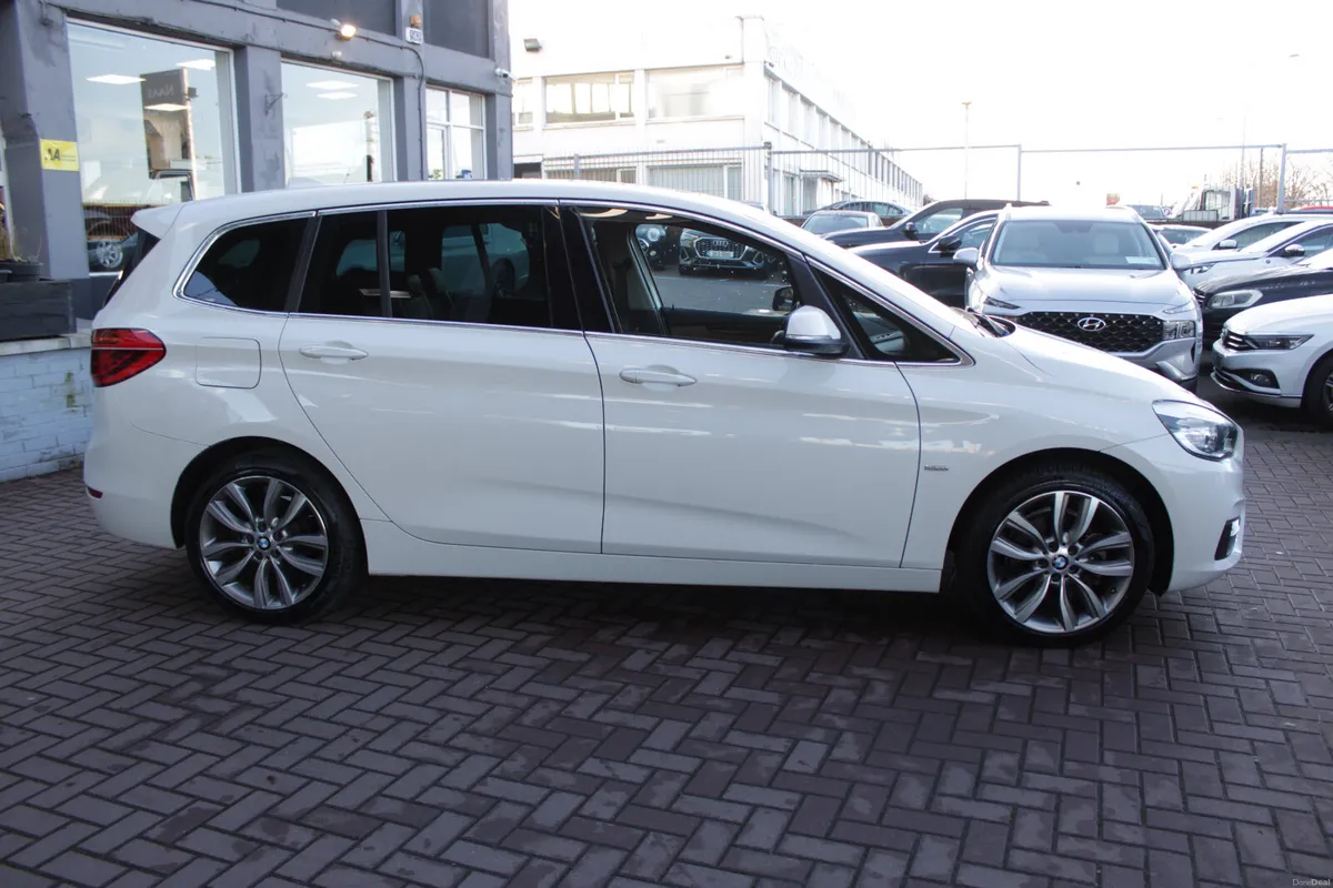 2016 BMW 218D 7 SEATER - Image 3