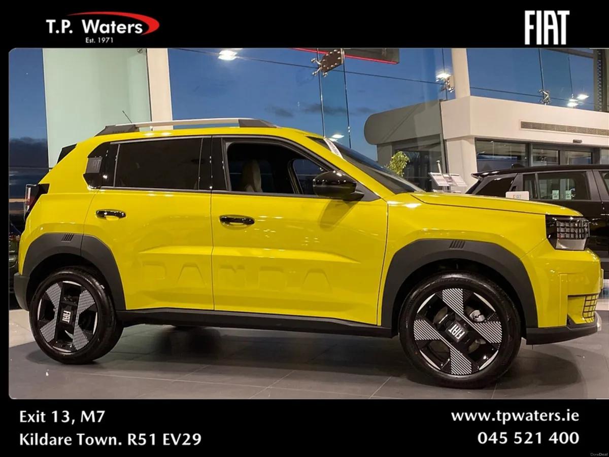 Fiat Grande Panda AVAILABLE IN FULL ELECTRIC OR HY - Image 5