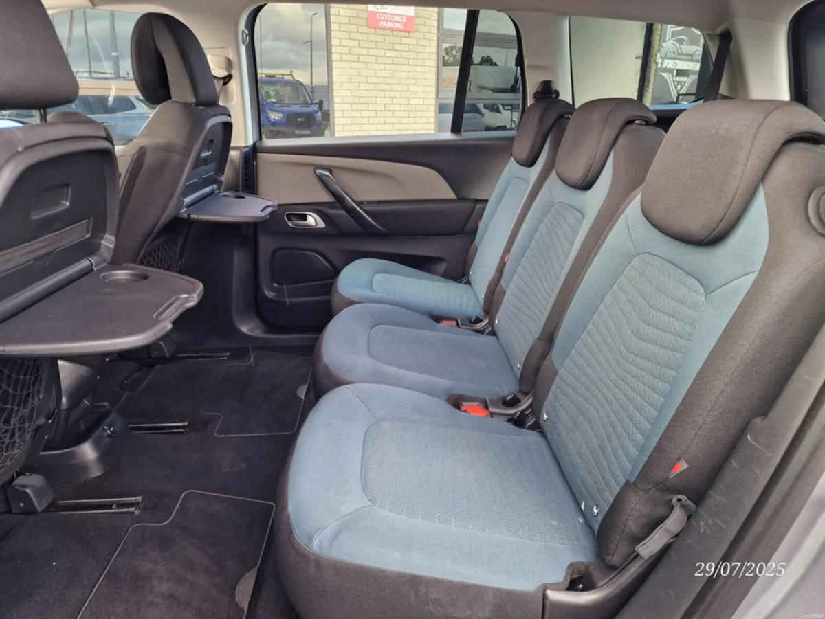 Citroen Grand C4 Picasso AUTOMATIC FEEL MODEL NEW - Image 6