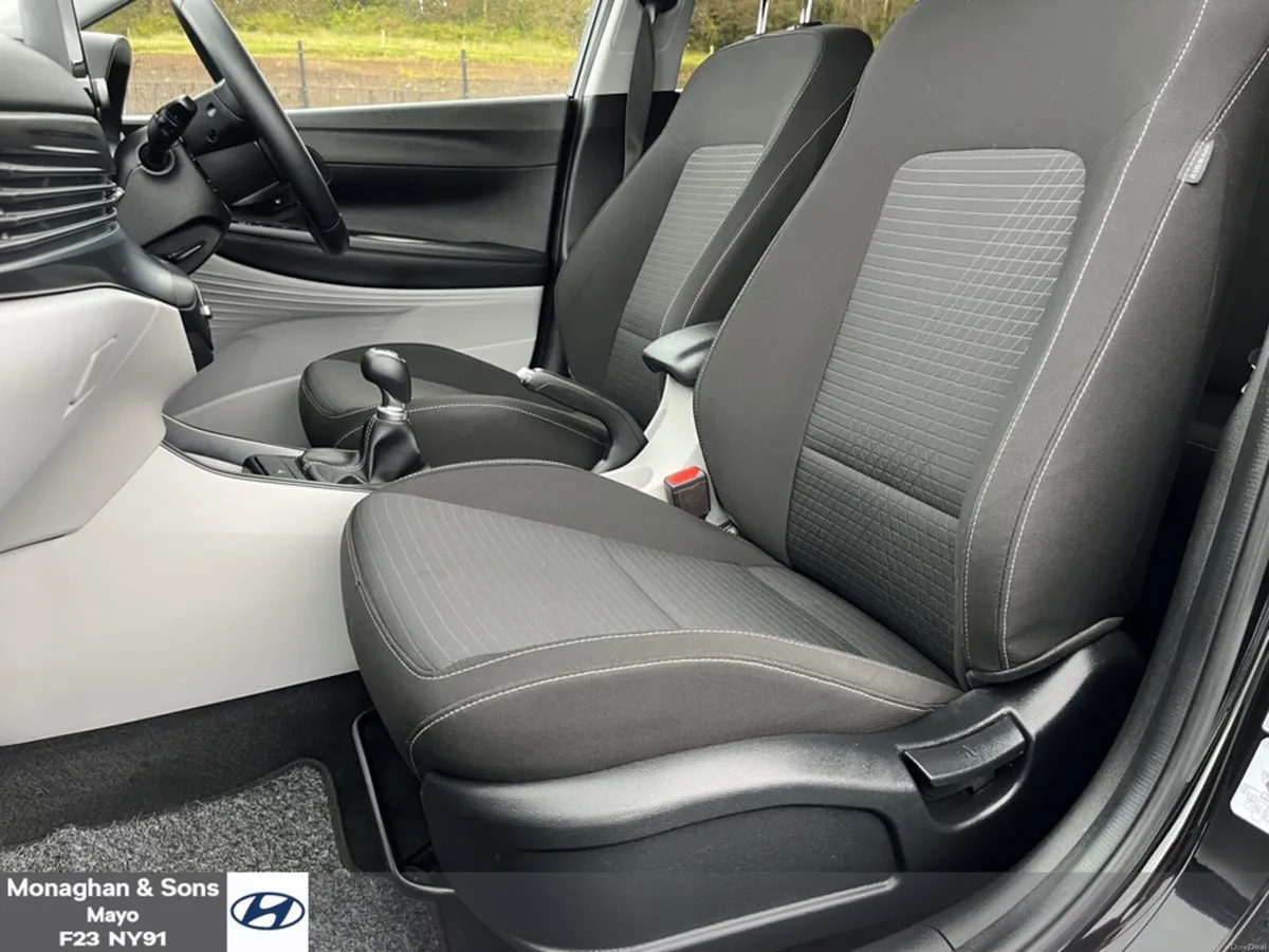 Hyundai i20 DELUXE PLUS 1.2 PETROL 5DR - Image 4