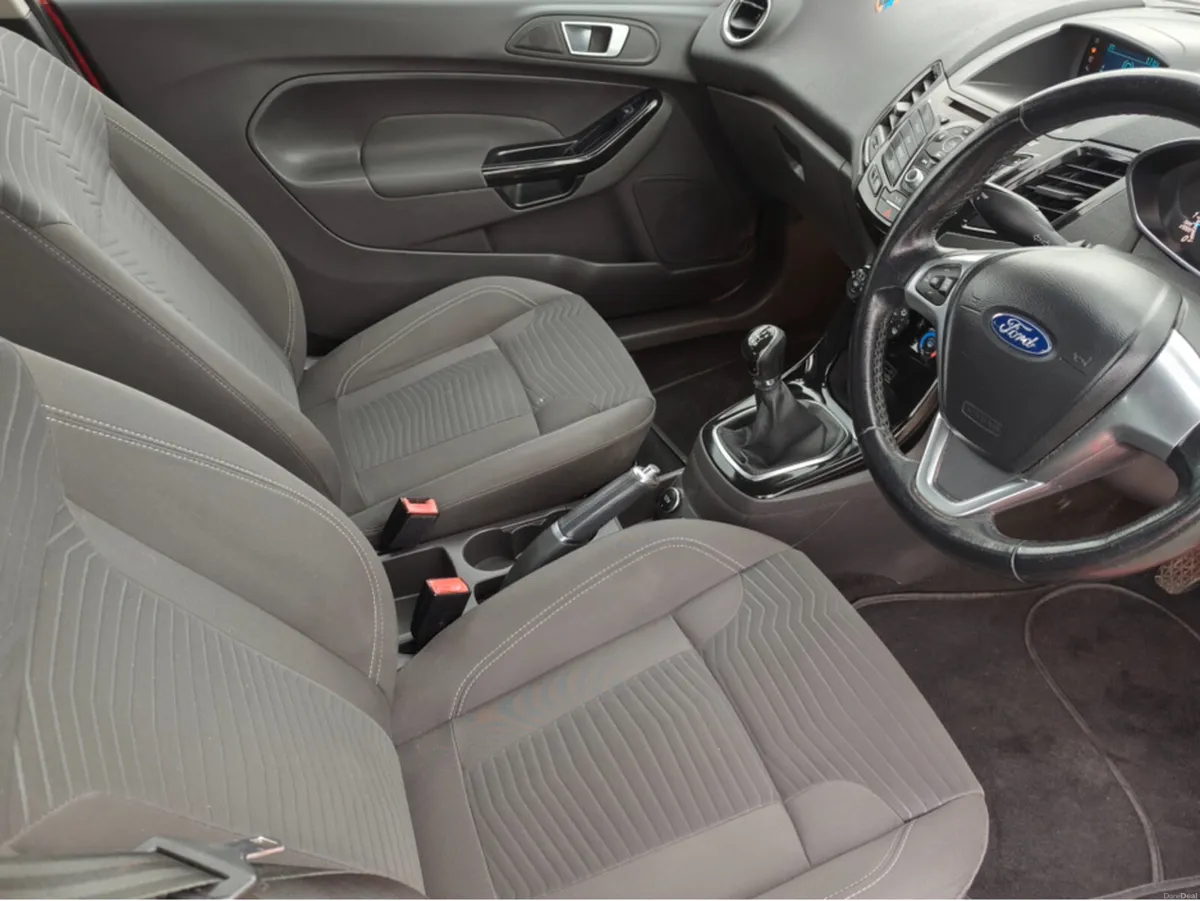 Ford Fiesta 1.25 ZETEC 82PS 3DR - Image 4