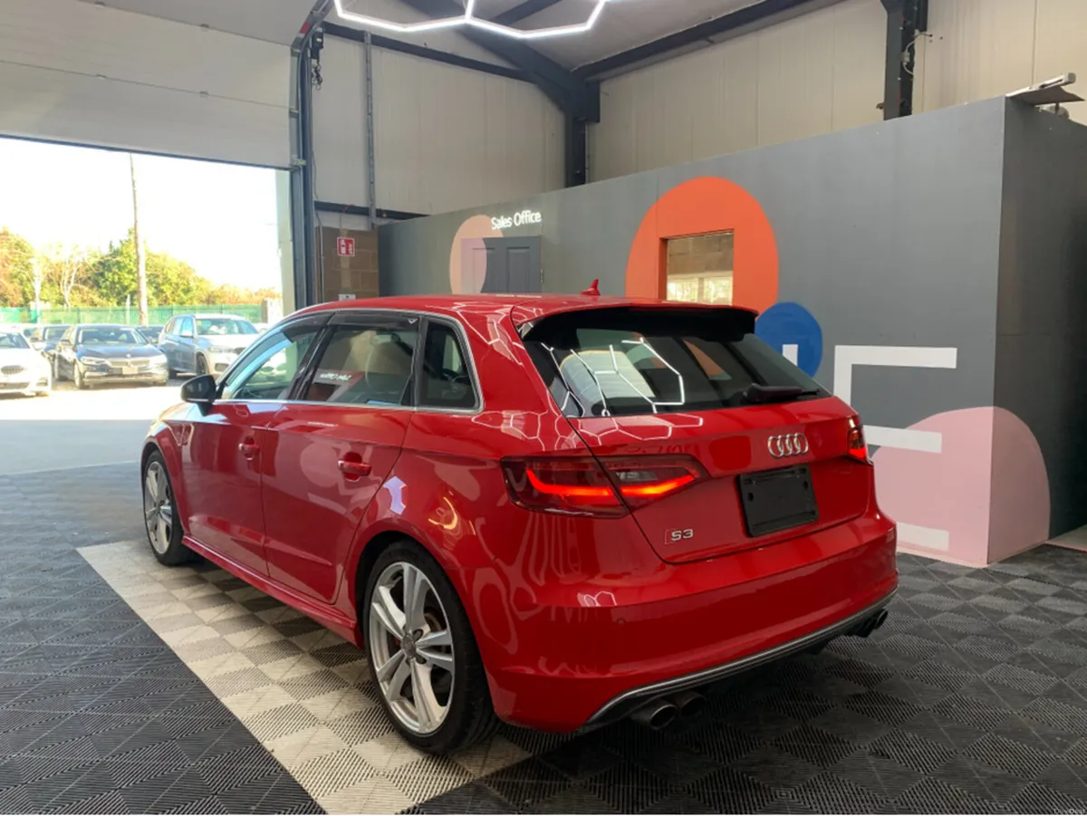 Audi S3 SPORTBACK S3 AUTOMATIC / 39k KMs / Heated - Image 4