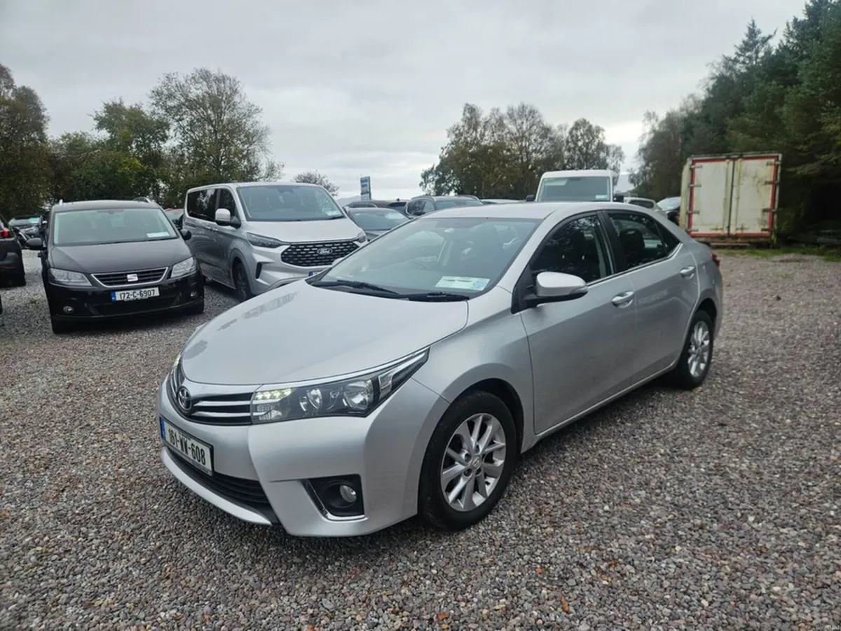 Toyota Corolla 1.33 Luna 4DR - Image 2