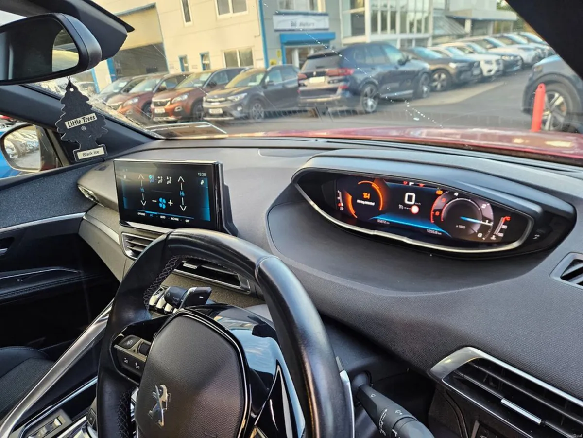 Peugeot 3008 Allure 1.5 HDI 130 Automatic - Image 4