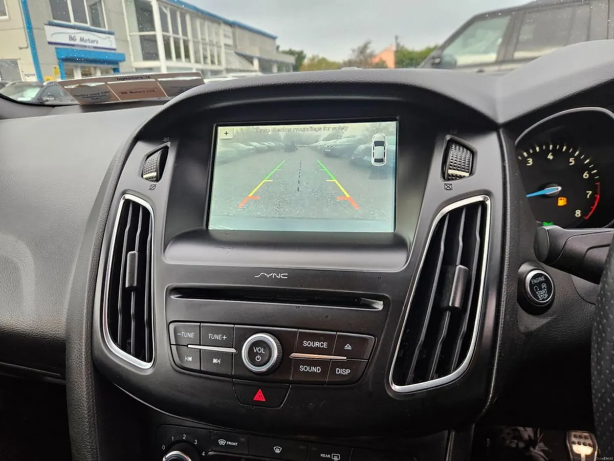 Ford Focus St-line 1.0 Ecoboost 125PS 6SPD - Image 2