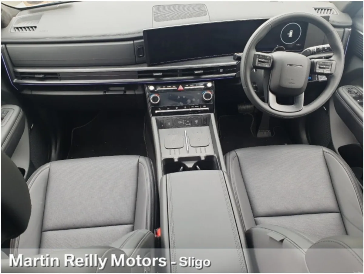 Hyundai Santa Fe Calligraphy PHEV - 7 SEATER - Image 2