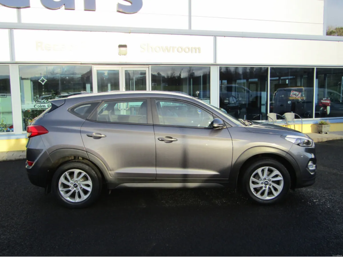 Hyundai Tucson 1.7 SE 116PS 5DR CRDI - Image 3