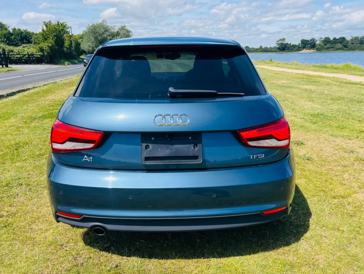 Audi A1 LOW MILEAGE//FINANCE AVAILABLE//1.0 AUTO - Image 3