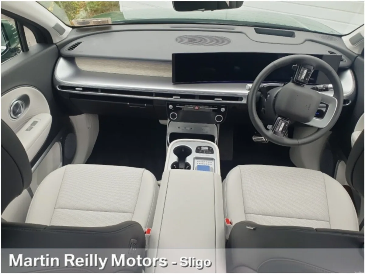 Hyundai IONIQ 9 Platinum 110kW (7Seater) - Range 6 - Image 2