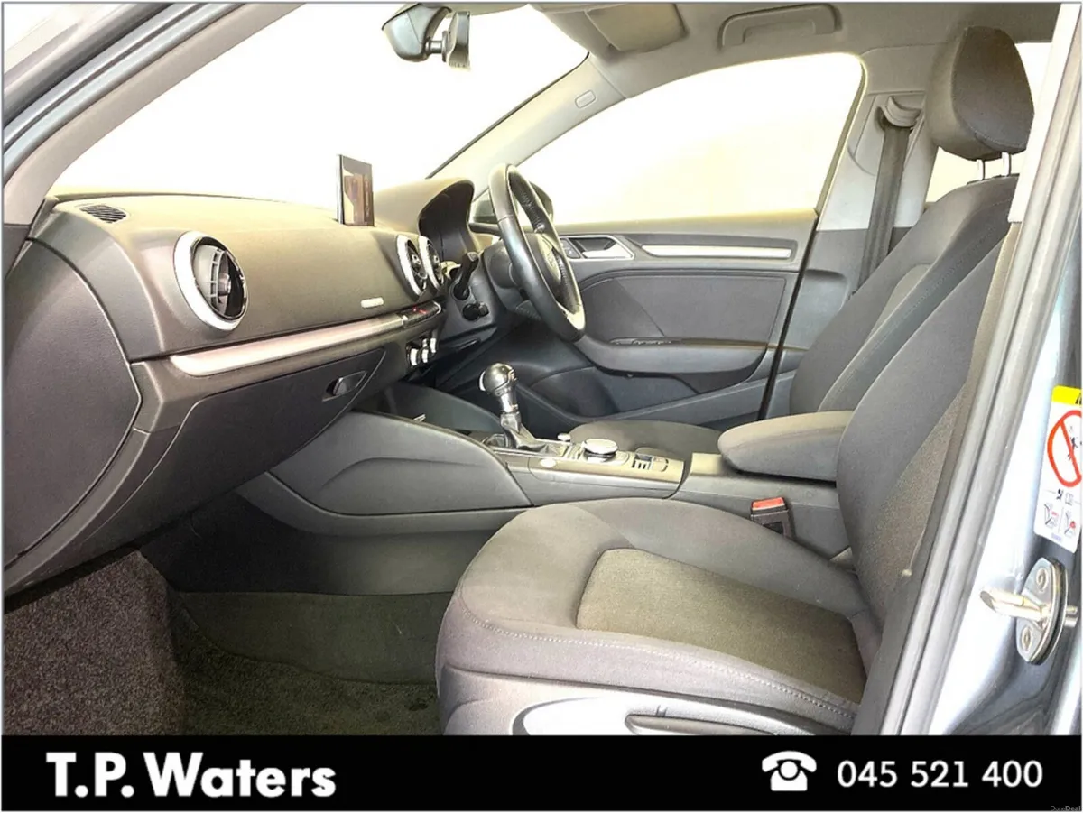 Audi A3 1.4 TFSI - AUTOMATIC - REVERING CAMERA - S - Image 6