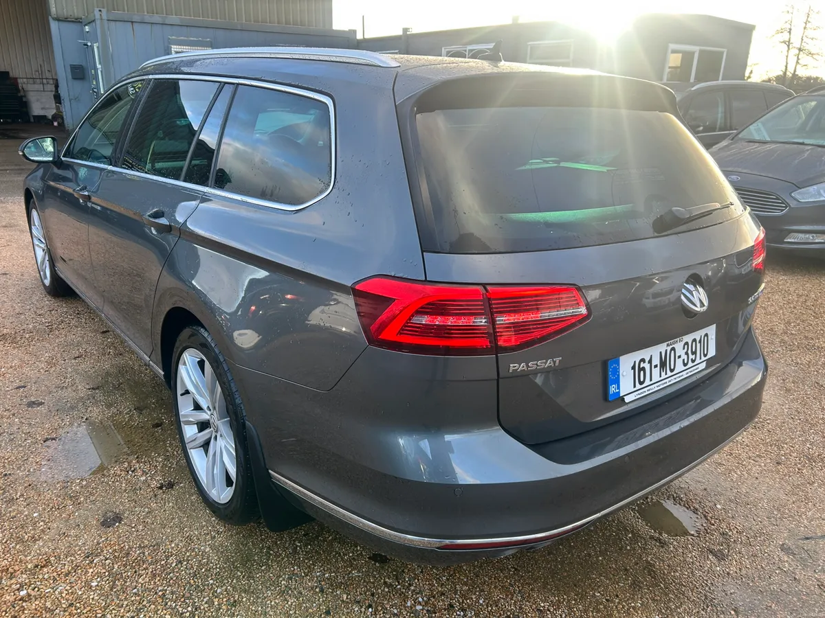 Volkswagen Passat GT - Image 4