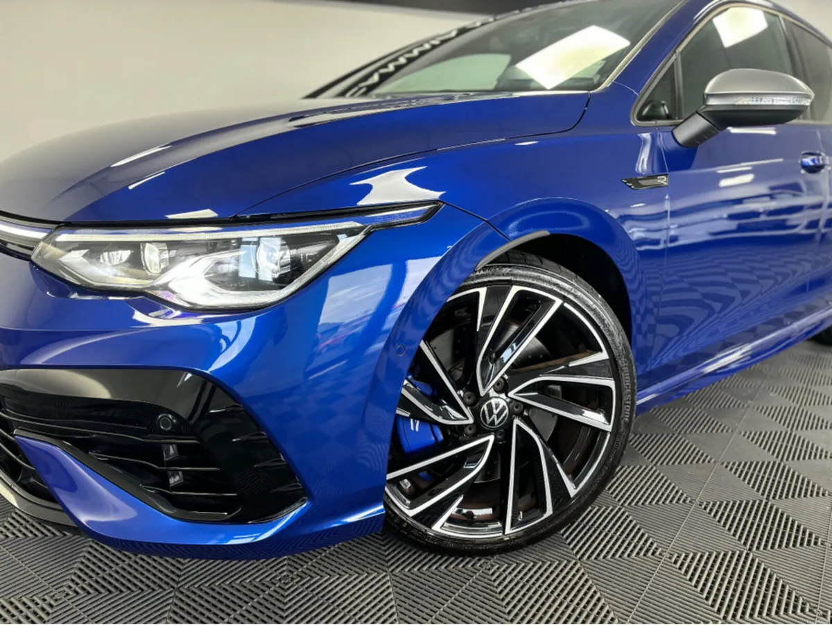 Volkswagen Golf VOLKSWAGEN GOLF R MK8 DSG 320BHP*L - Image 4