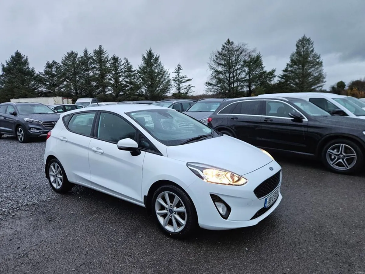 Ford Fiesta Zetec 1.1 70PS 5M 4DR - Image 1