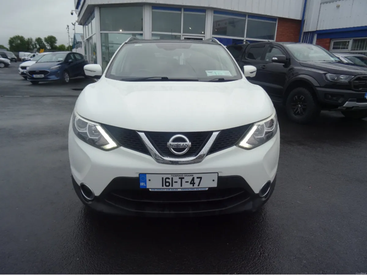 Nissan Qashqai 1.5 SV  Model - Image 4